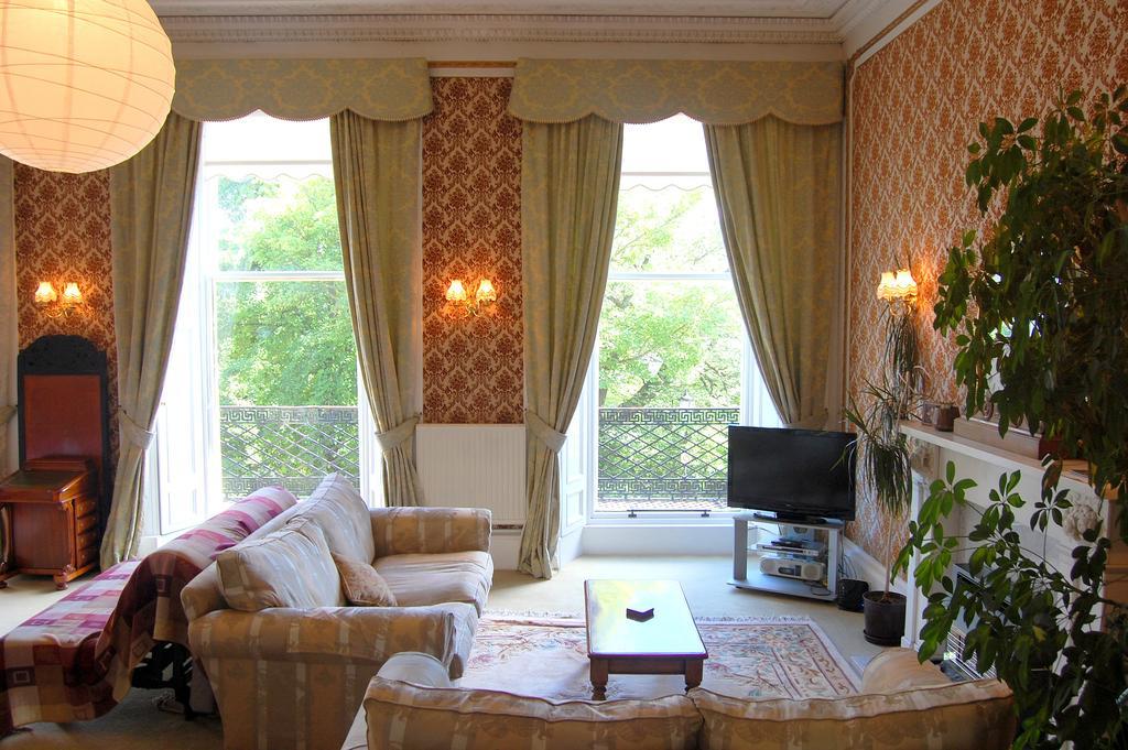 Regent Terrace, Central&charming, Quiet * Edinburgh